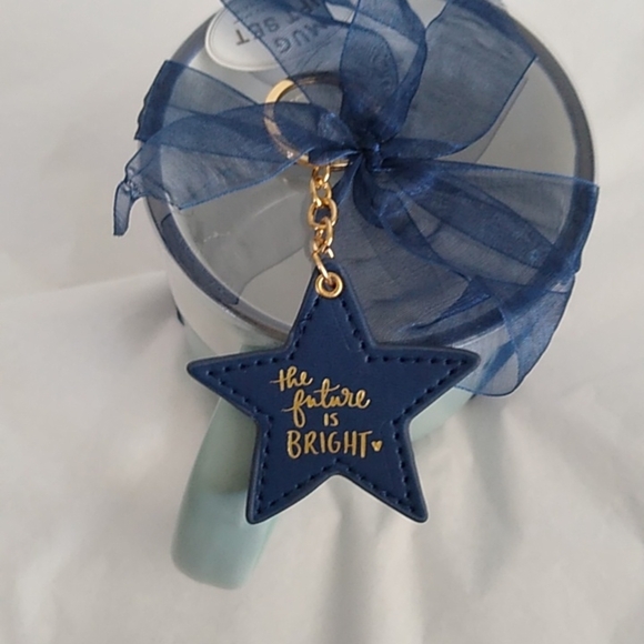 "There's so much to look forward to" Mug Gift Set Graduation Promotion - Picture 3 of 6